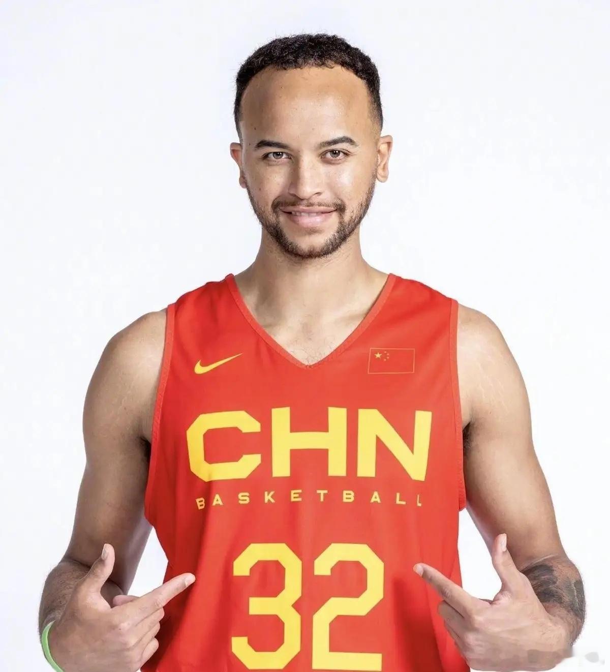 中国男篮归化大门，正式关死。北青体育确认：归化工作全面暂停，短期内不再谈新人选。