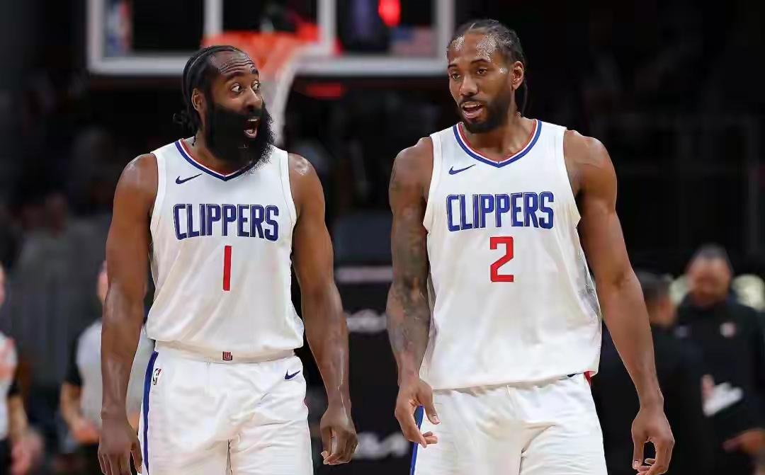 公鸡拉屎头节硬，二节衰，三节竭，末节任人捏。快船6胜18负排名西部倒数第二，其输