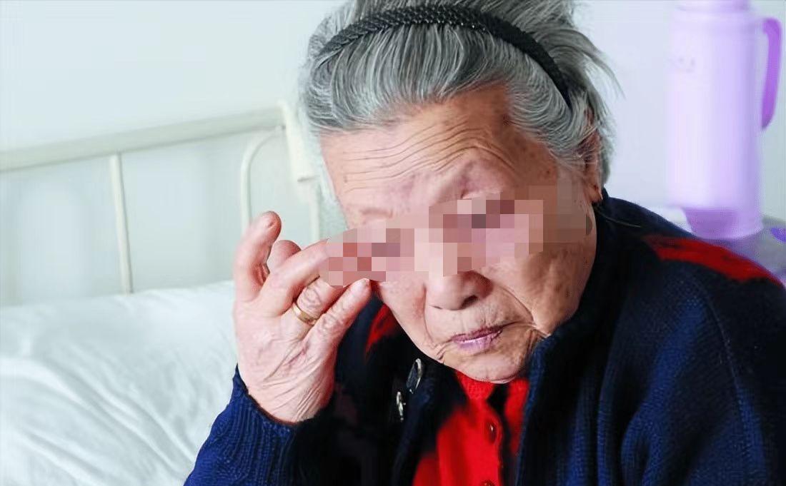 “我要收回我的房子！你个骗子，你不照顾我，我要起诉你！”2021年，北京