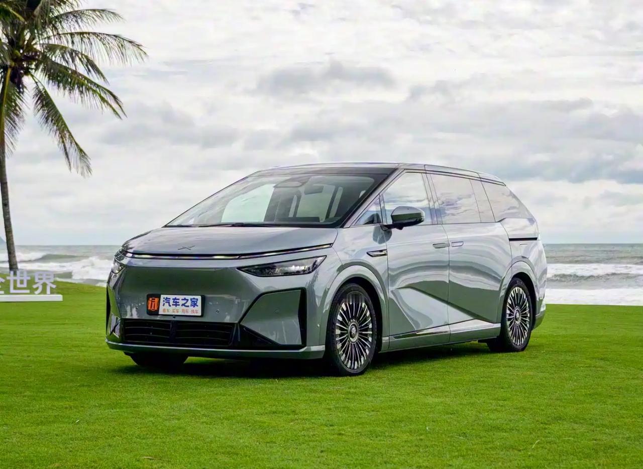 2026款小鹏X9核心信息梳理2026款小鹏X9为5门7座MPV车型，车身尺