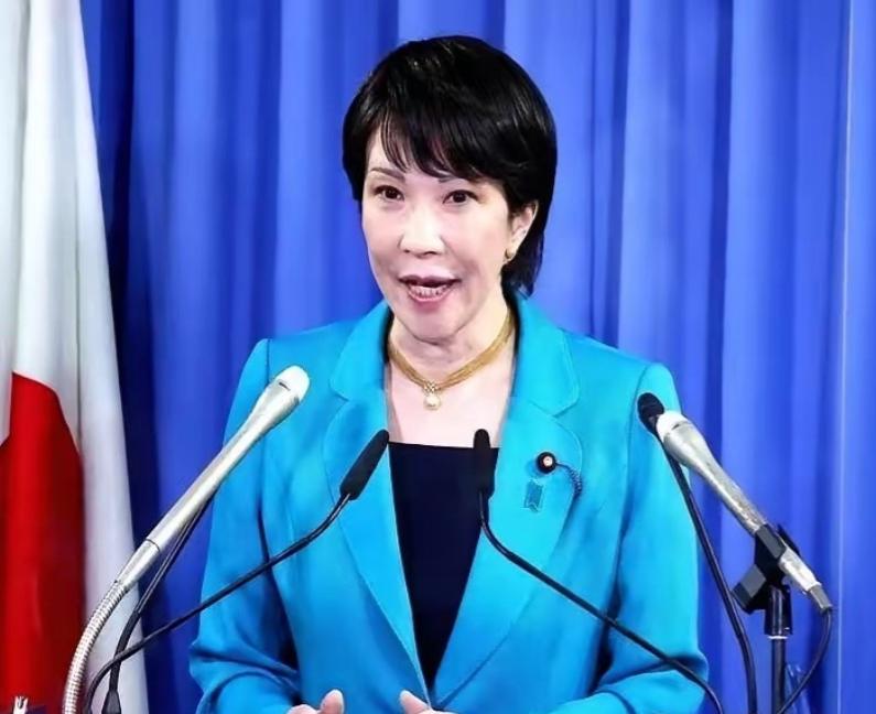 日方那边，赛事请柬发出去了，场馆也订好了。结果收到中方的参赛名单，翻开一看，薄薄