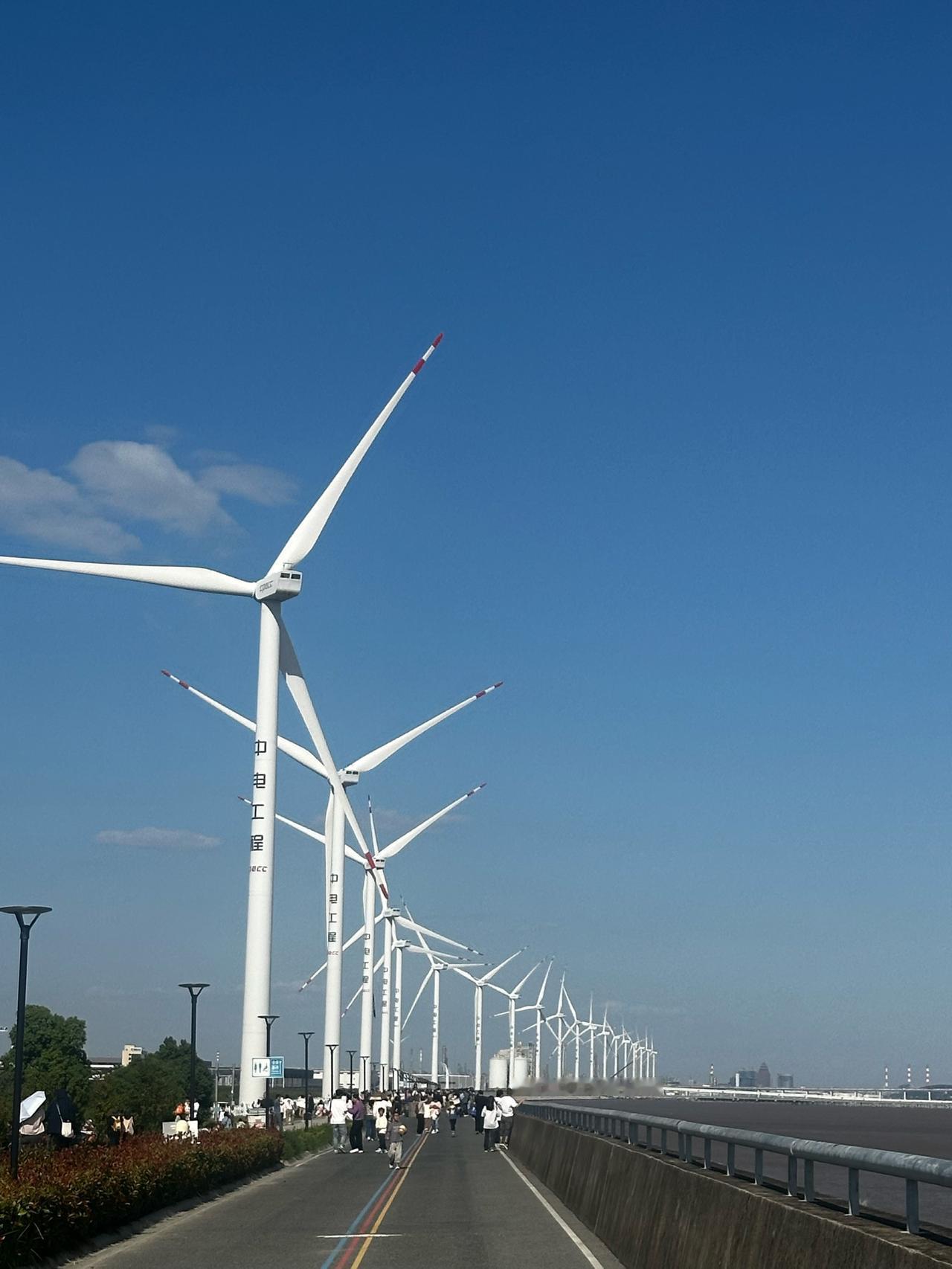 特朗普又信口开河了！1月21日的达沃斯论坛上，特朗普一开口就又语出惊人，一番关