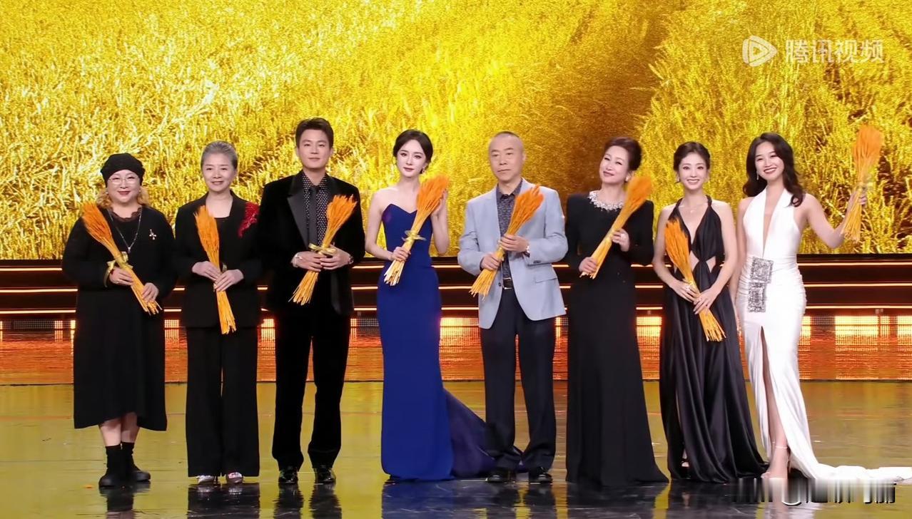 MVP结算画面，简直就是《生万物》庆功宴，谁爽了[滑稽笑]