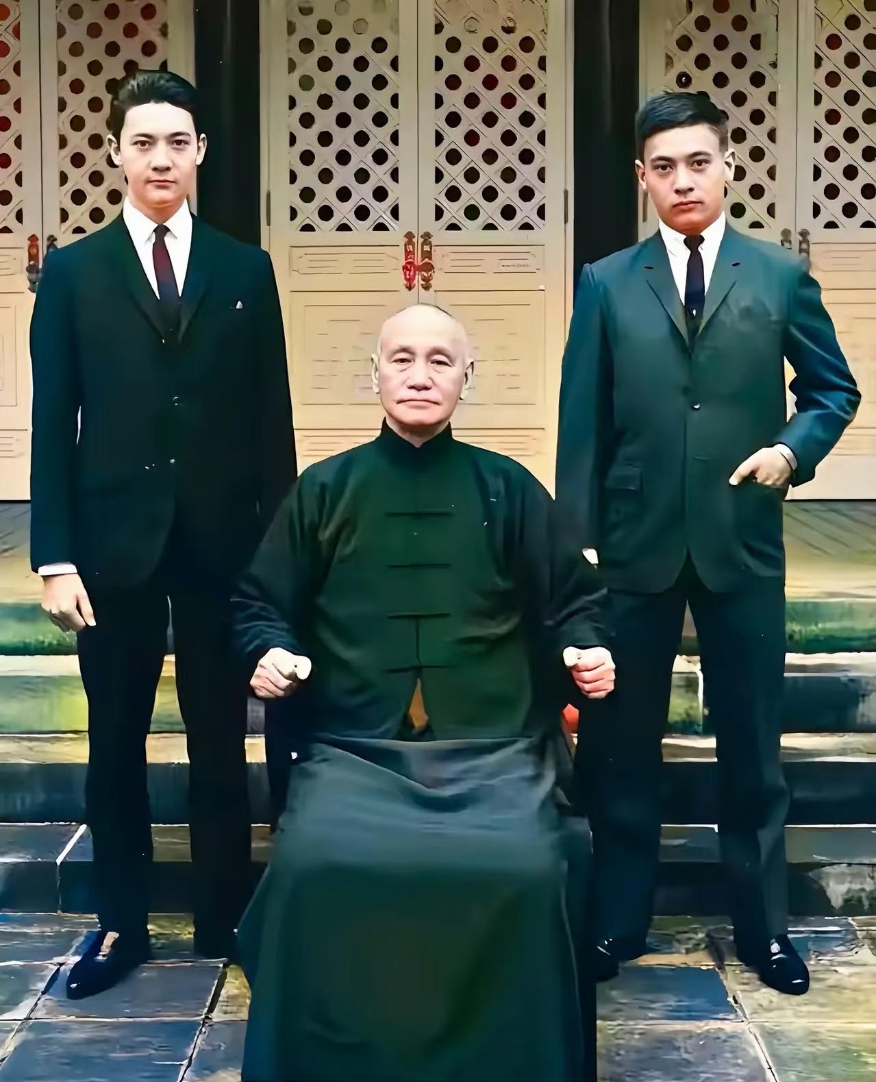 蒋介石当年费尽心思，让蒋经国接了班，为何蒋经国之后，蒋家嫡系却退出了政治舞台？答