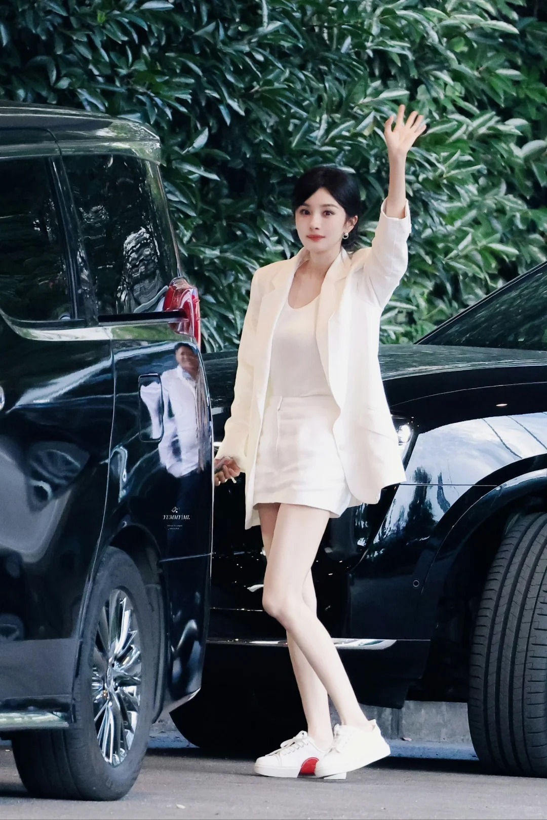 杨幂的穿搭无须多言大幂幂的穿搭就是如此权威[爱心]​​​