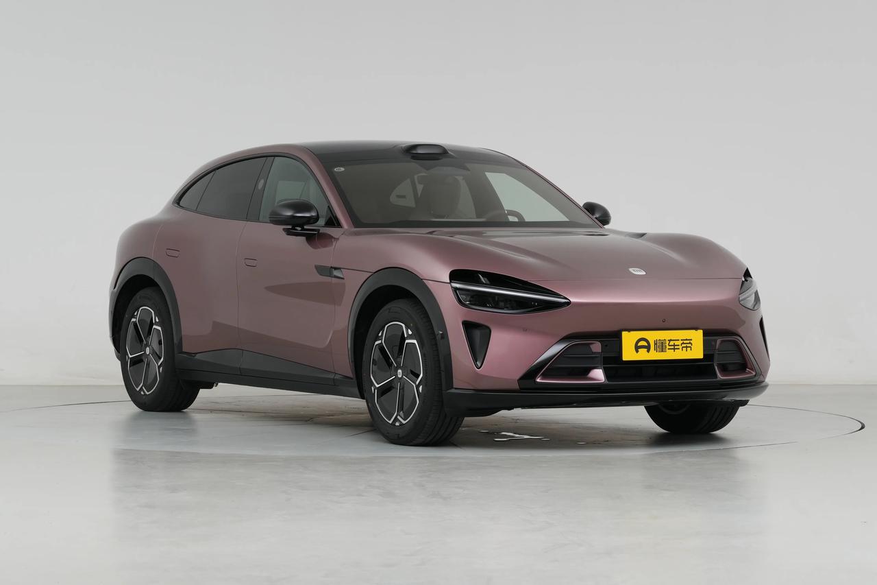 在新能源二手车市场，小米YU7凭借均衡的产品力成为热门之选。作为5门5座SUV，