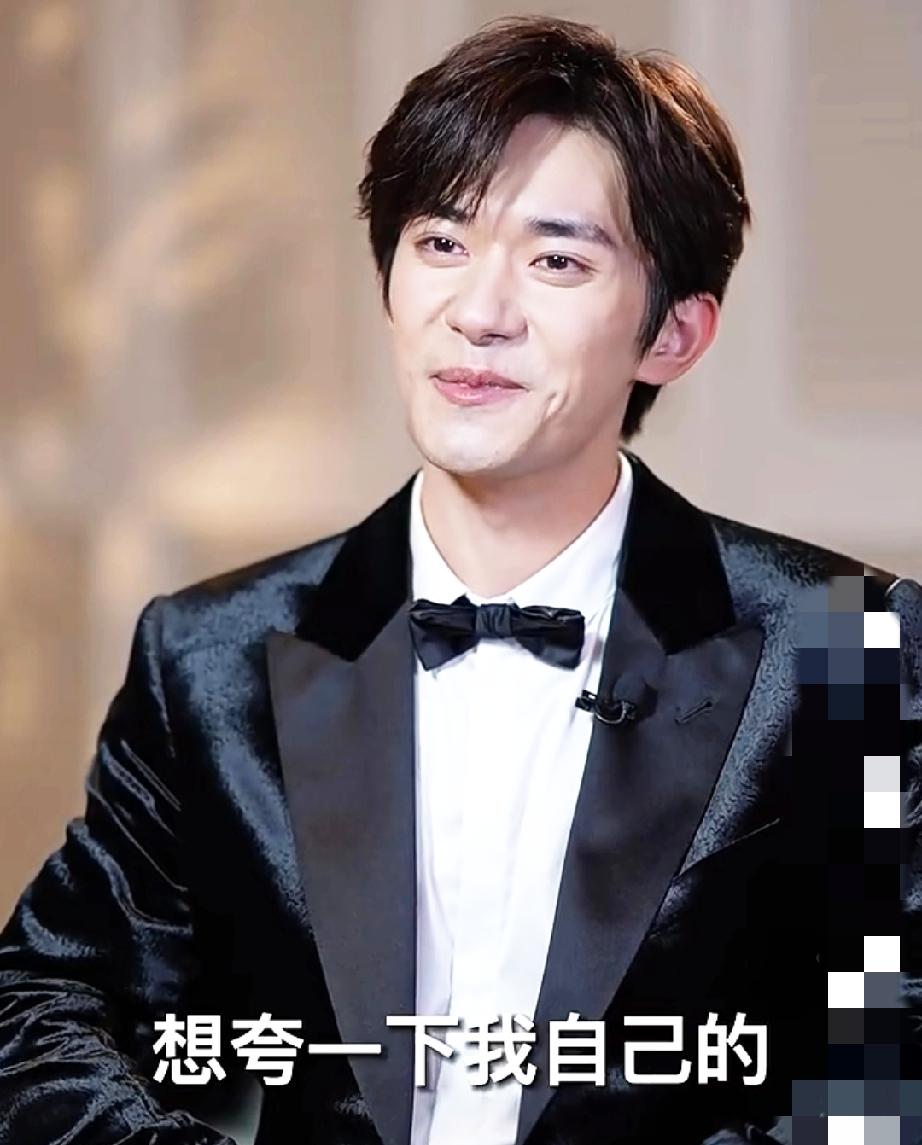 “要夸一下自己”！确实了不起！第38届金鸡奖出了位最年轻影帝，这含金量绝了！他