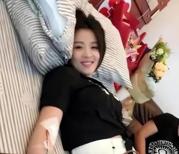 2017年，浙江一28岁白富美，无偿捐献骨髓救治15岁陌生男孩，没想到，男孩康复