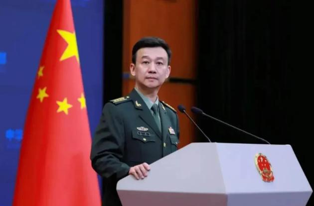 “从现在起，这片空域你们动不了！”1月10日，美军3架B-1B“枪