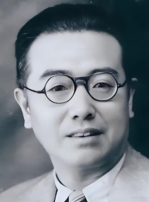 大庆油田发现者谢家荣吞下一整瓶安眠药，在睡梦中离世，第二天，妻子吴镜侬在他身边发