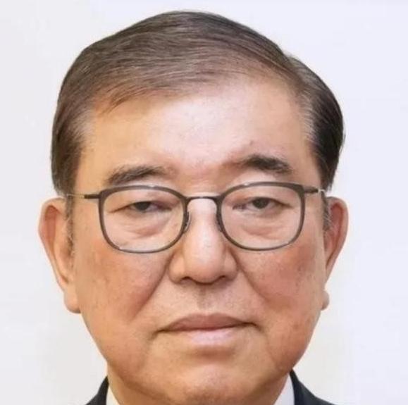 万万没想到，日本前首相一句话，就让日本政客彻底沉默了！他曾表示，如果日本敢对中国