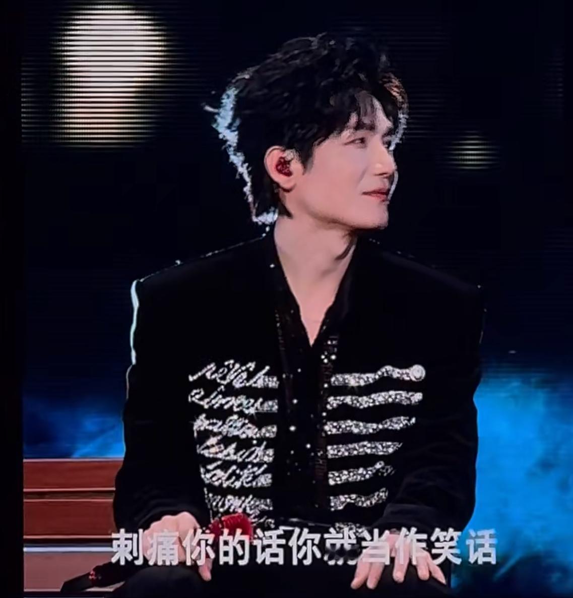 “哥我不怕了”生虎太治愈了，看哭了。就喜欢看这对兄弟，眼神与动作里都是爱意。