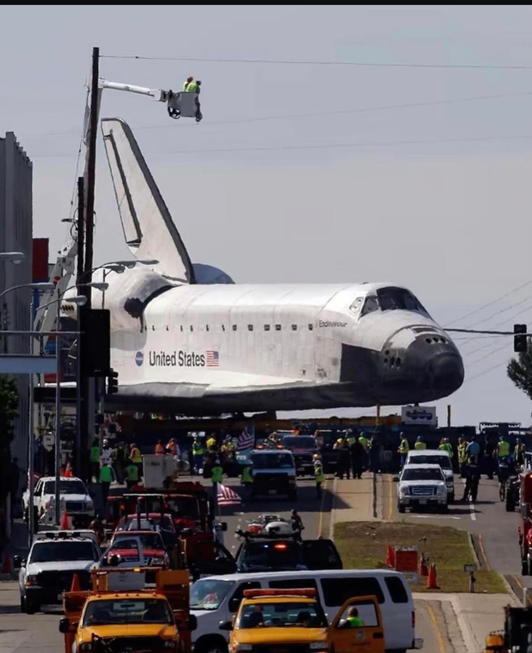 美国不要的"太空老古董"，中国成飞捡回来改造成宝贝，西方直呼看不懂！七八十