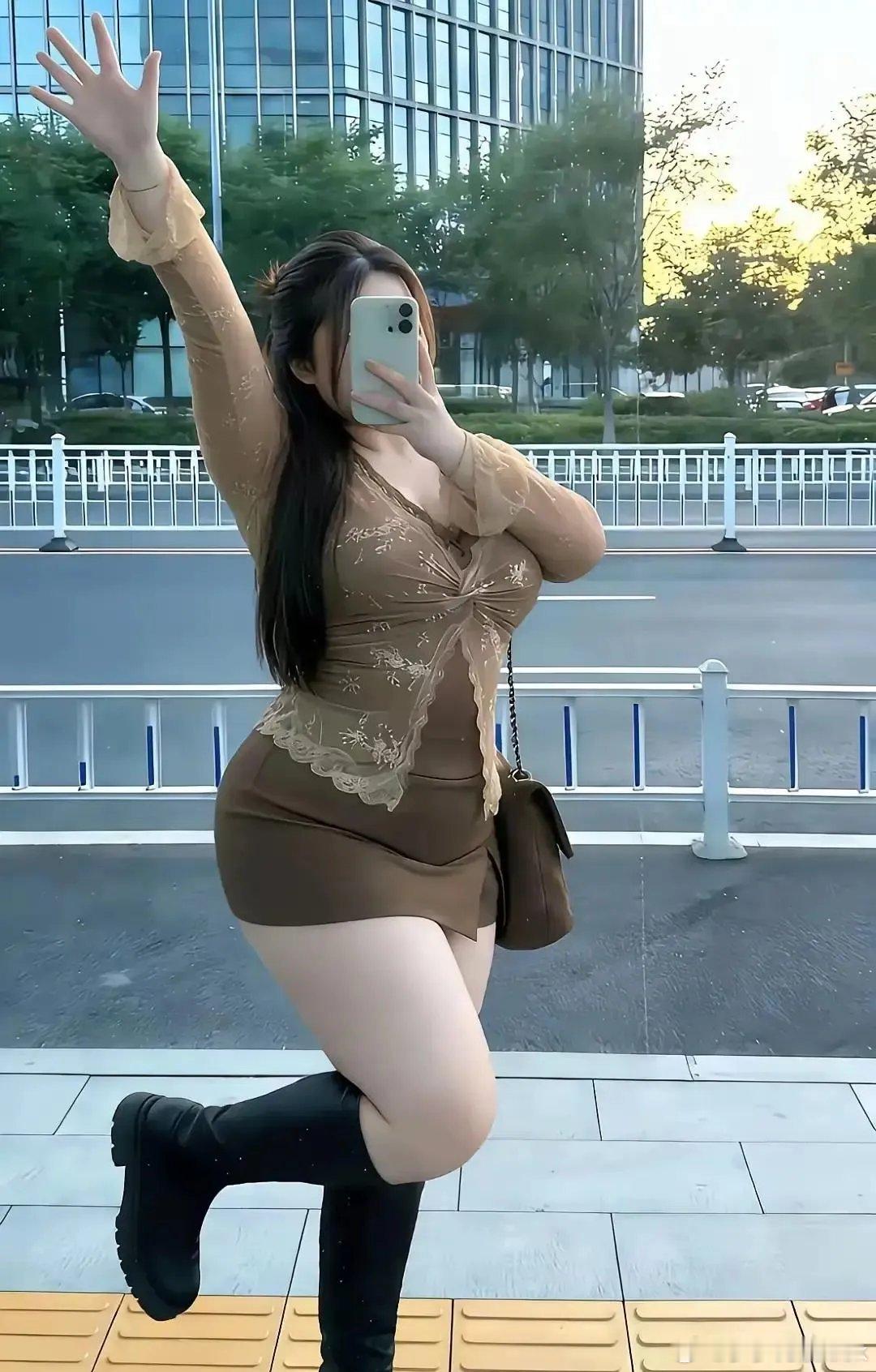 性感美女，妩媚动人