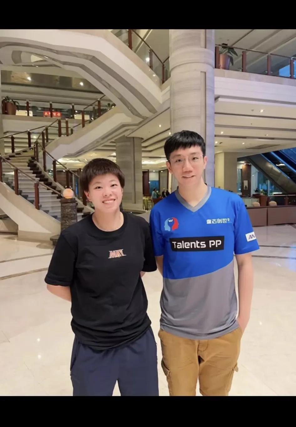 这是真的要把大迪领回家的节奏啊，怪不得杜杜和大迪打的时候不敢赢大迪，原来大迪是杜
