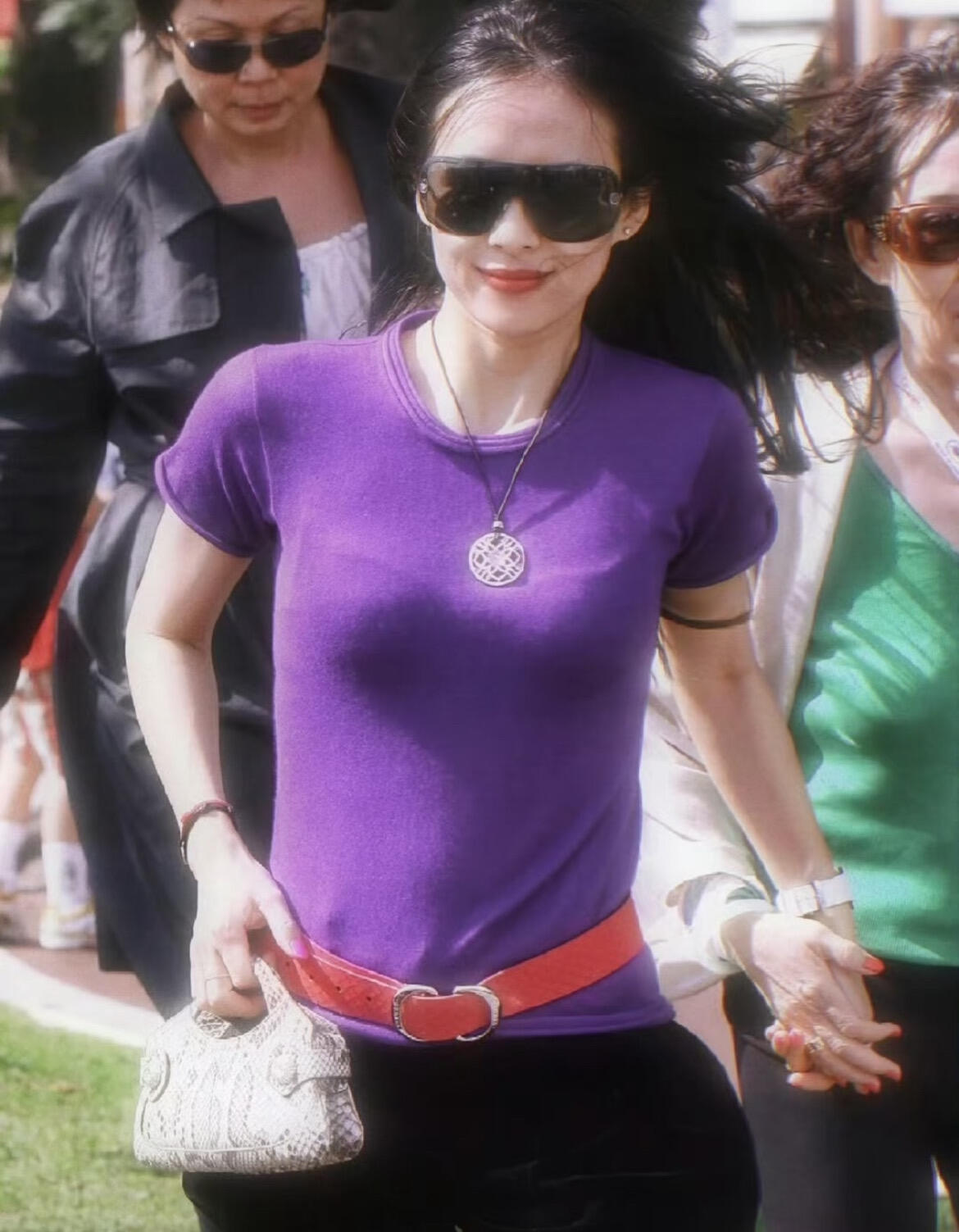 终于知道存子和章子怡像在哪里了不是外表像是整个人连带头发丝都散发着向上的生命