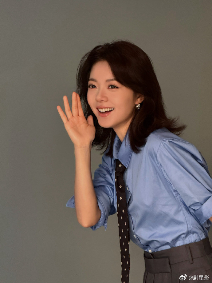 赵今麦美式女高赵今麦美式女高真的是具有活力少女的一种具象化了呀，这一回的穿