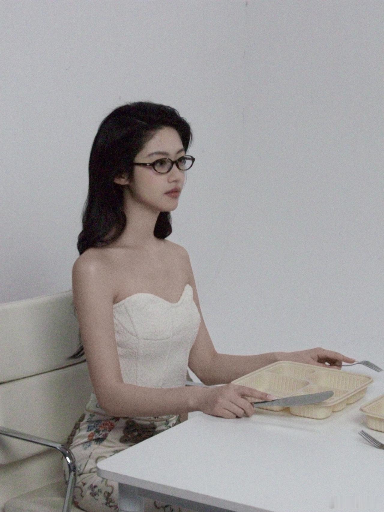 新鲜的涵之[滑稽笑]向涵之