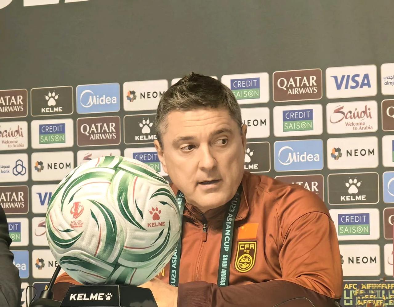 U23国足主帅安东尼奥透露了球队未能取胜的原因。他在赛后发布会上表示，这场比赛