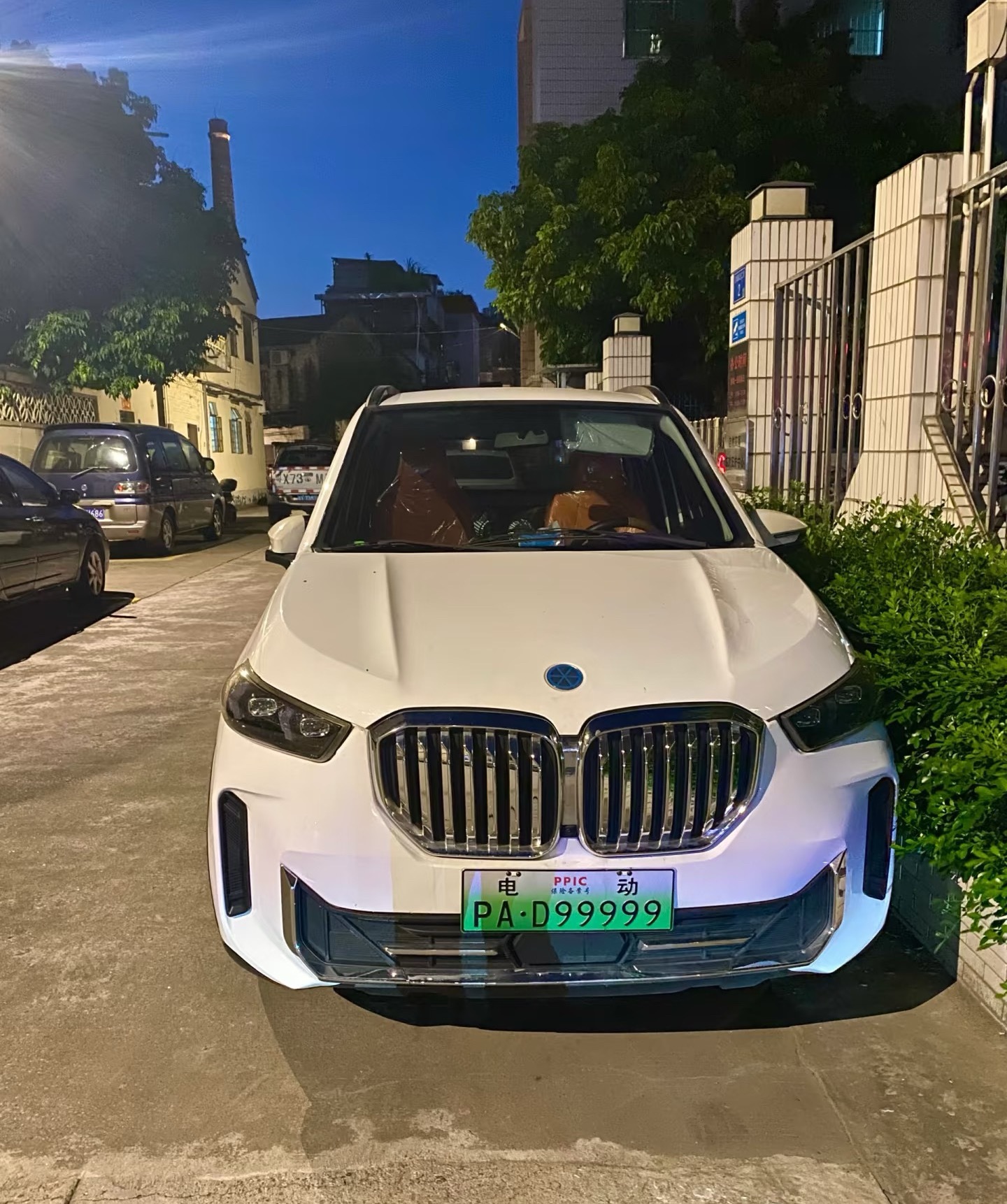 就应该关停老头乐生产厂家，出事厂家一起赔老头乐明明不允许上路，为什么允许生产售卖