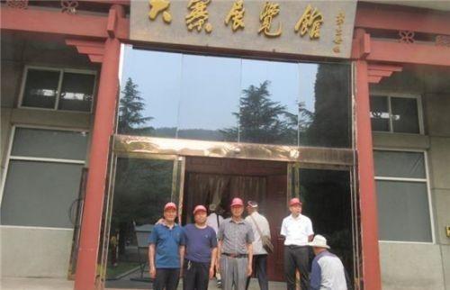 1988年，中国核武器专家张宪义带着机密叛逃美国，岂料时隔28年后，他却又站出来