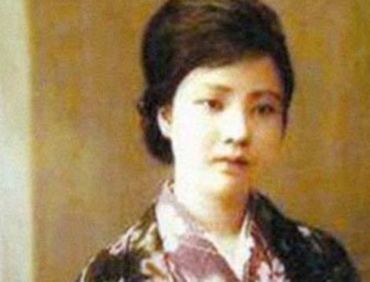 1928年，日本富家女不顾家人反对，远嫁数学家苏步青。哪料，日军侵华期间，富家女