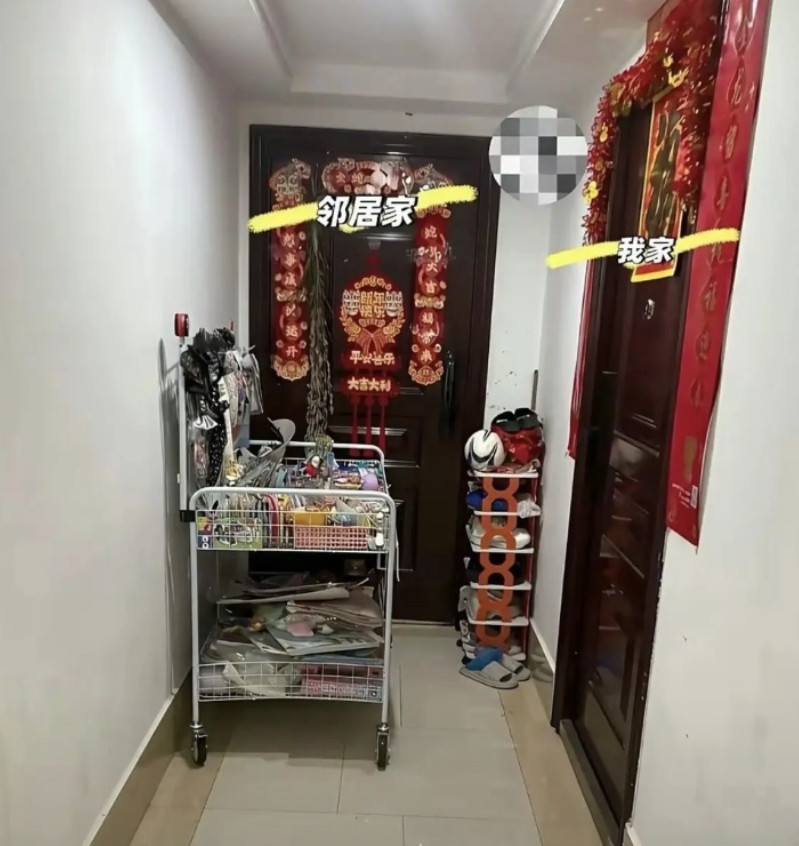谁懂每天被堵门的窒息感，沟通无果，我家开门都费劲，求各路大神支招