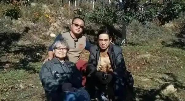 一场纪念长征胜利90周年的聚会，让很少出现在公众视野里的林豆豆再次露面。20