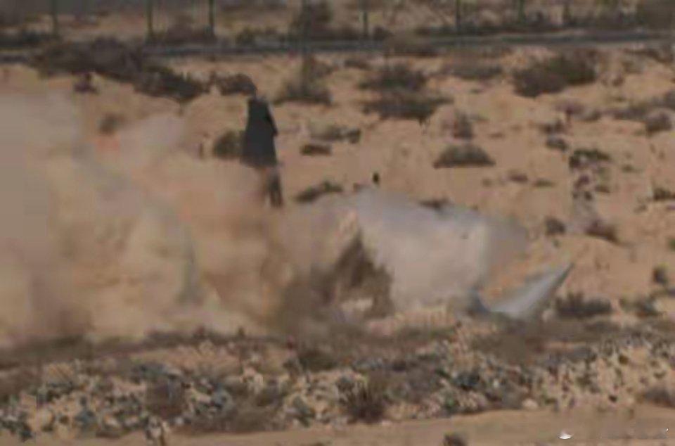 摔急眼了，印度发布全球战机坠毁统计，歼15摔300架光辉才2架？在迪拜航展直播坠