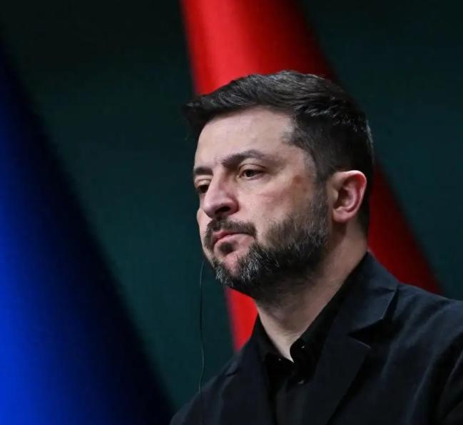 乌克兰，终于醒了？原以为俄罗斯背后最铁的盟友，是伊朗和朝鲜，结果绕了一圈才发现：