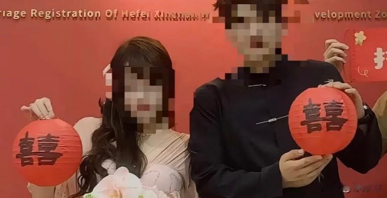 “恭喜您全家！”‼️女生吐槽前男友闪婚，阴阳怪气遭全网怼你可以幸福，但是不能比