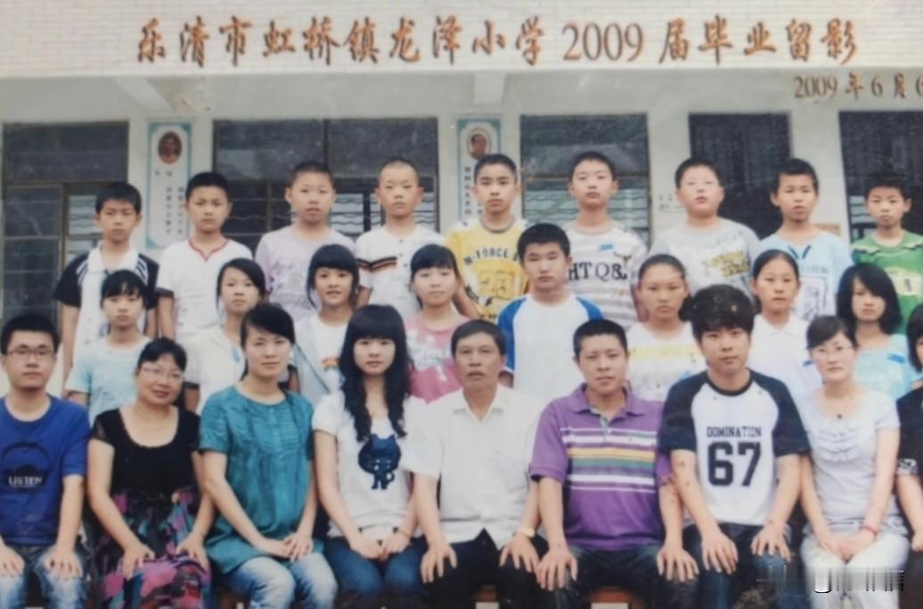 章若楠好歹还能认出来，孟子义是完全不敢认了，一整个判若两人……看多了这些女明星