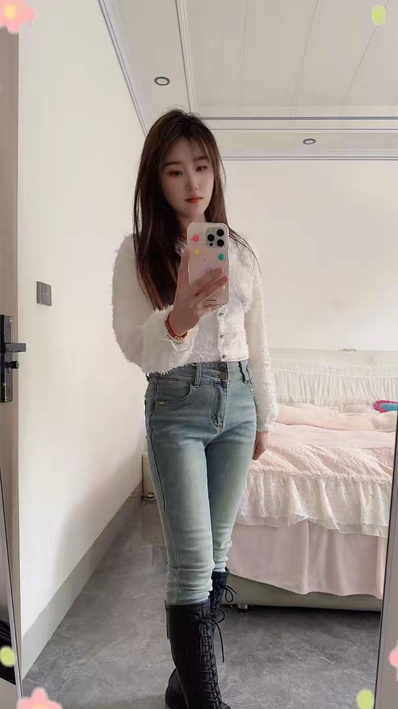 情感语录牛仔裤穿搭