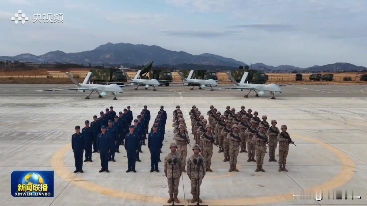 陆军也不装了，4架攻击-1无人机集体亮相了，亮点在哪里？最新的报道，陆军某部