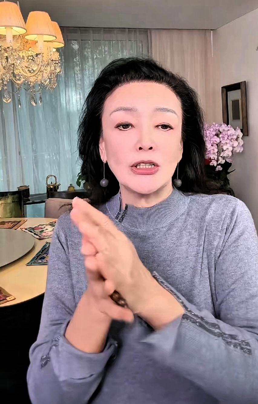 兰姐的幸福生活，儿孙绕膝的期盼孙子孙女要回北京了，兰姐高兴坏了，这可是大事，家