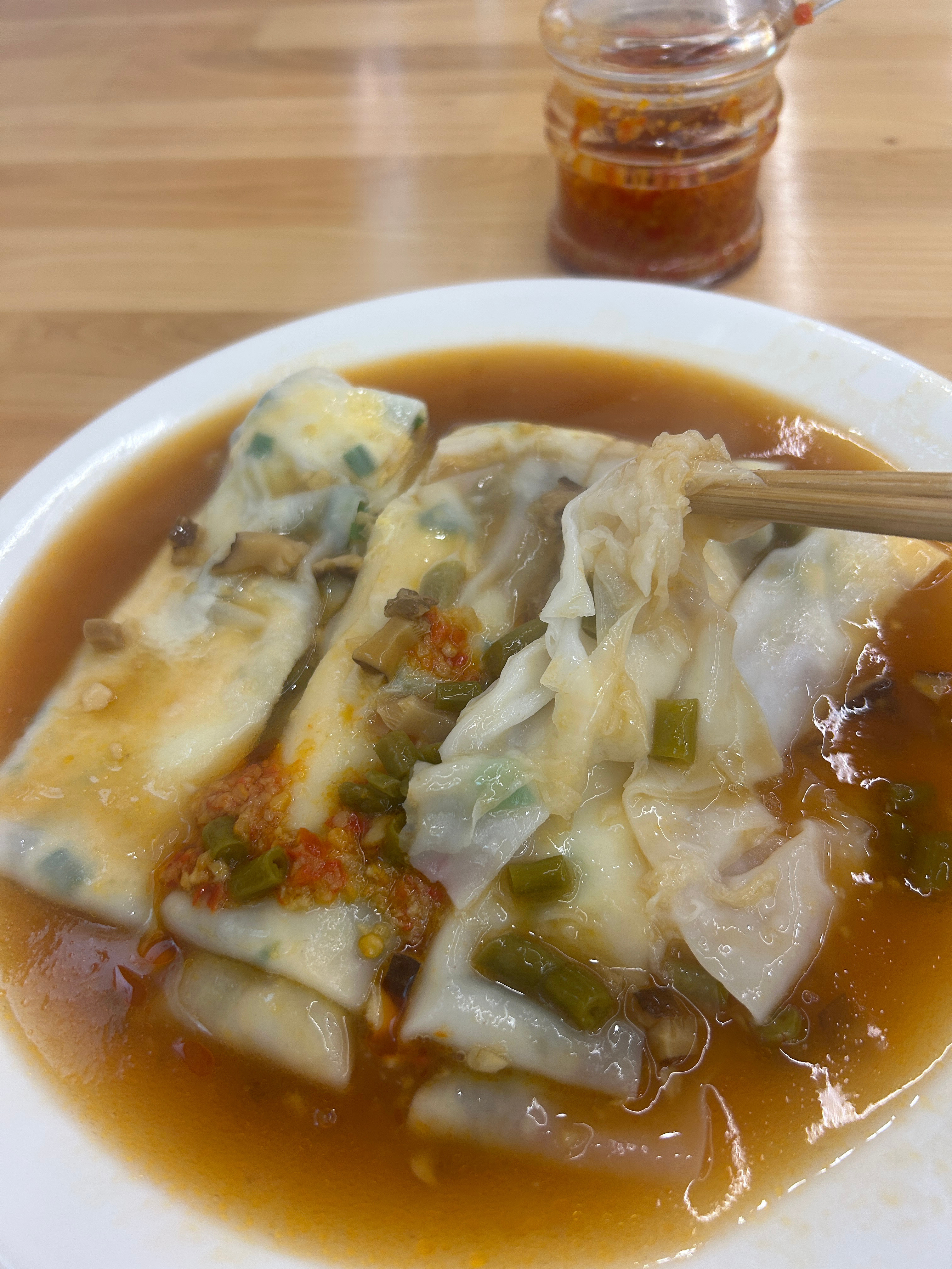 每日一餐分享早安～朋友们～第二次打卡这家肠粉小店～这次点了豆角鸡蛋🥚～比第一