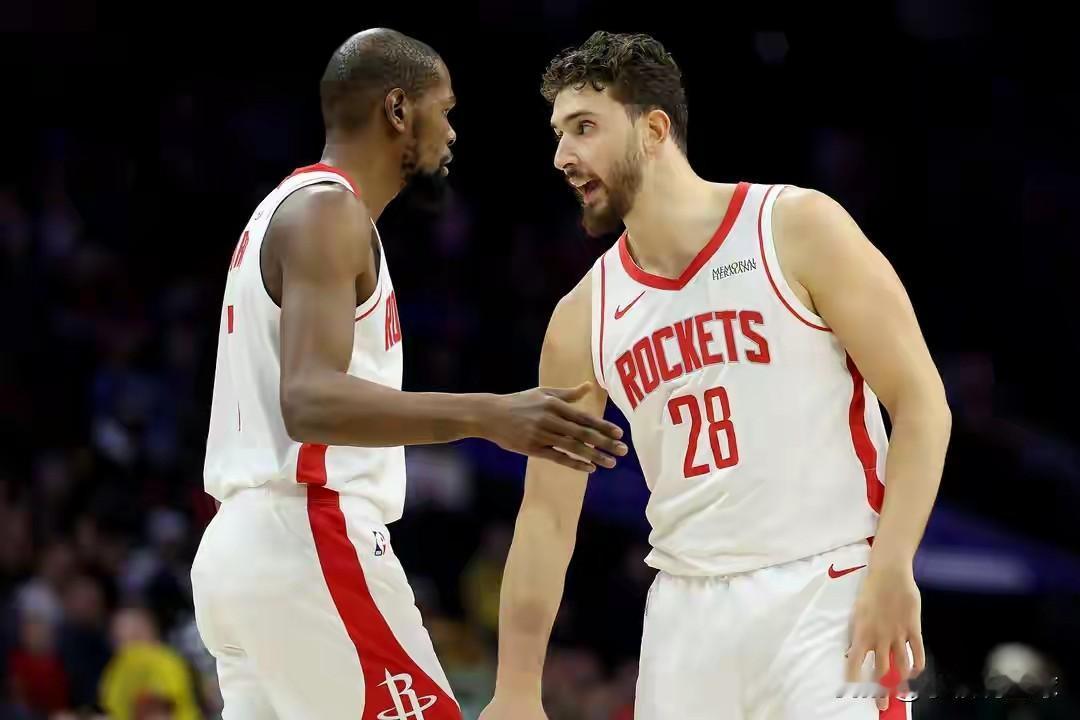 2月20日！火箭105:101复仇黄蜂，本场谈3件事:一，小贾巴里·史密斯