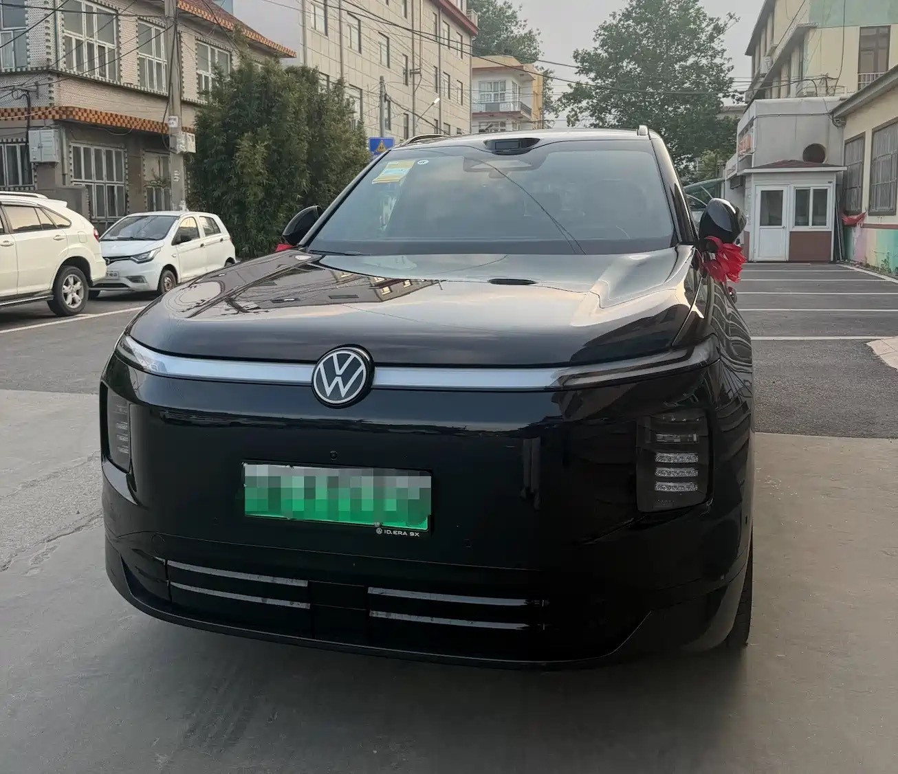 大众ID.ERA9X，大众和小鹏合作之后的首款车型，也是大众旗下第一款增程SUV，最近在车圈热度很高