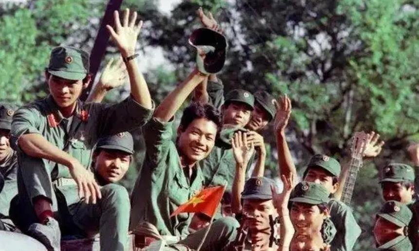 一旦爆发大战，越南还能战胜超级大国吗？张召忠四字点醒国人。如果说中国跟越南再真刀