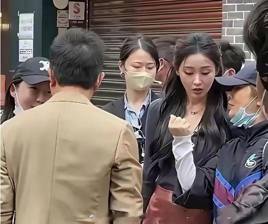 张天爱没了美颜滤镜，原来这才是明星最真实的状态！
