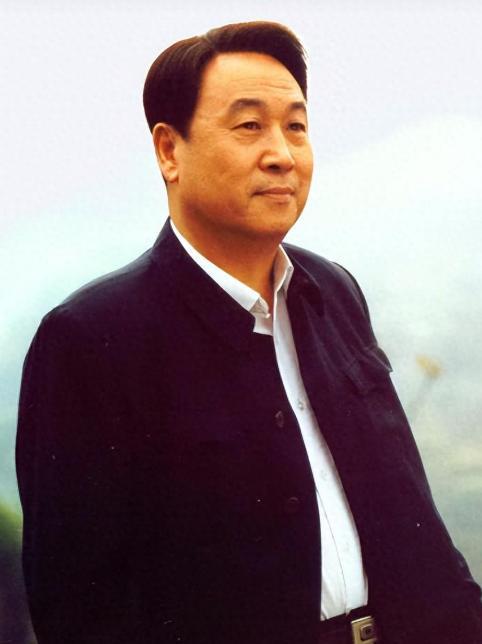 1990年代，湖南省委副书记家中遭遇偷窃，小偷只偷走了4000元现金和两条香烟，