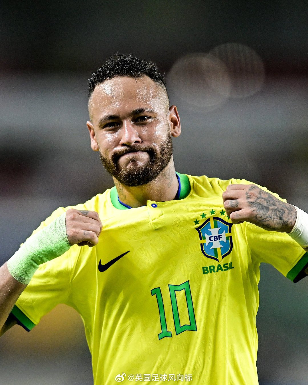 【内马尔有望重返国家队】巴甲桑托斯随队记者LucasMusetti：内马尔已经