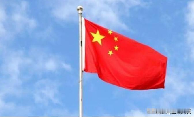 法媒又对我们指指点点了！8月3日，法新社刊文声称，中国国内一个新推出的出境入