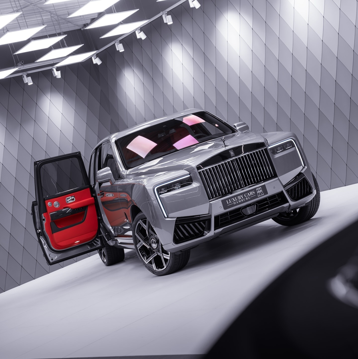 Car时尚Rolls-RoyceCullinan.🩶♥️...劳