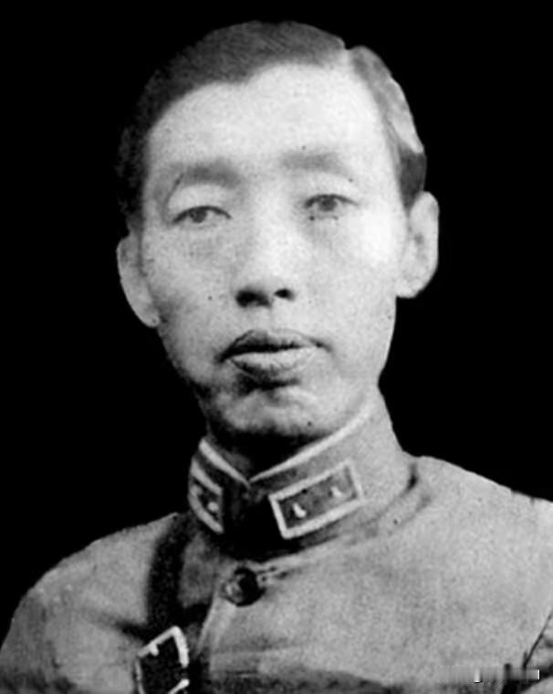 1940年，石友信召集军官开会，要替哥哥石友三报仇，讨伐高树勋。正当石友信气势汹