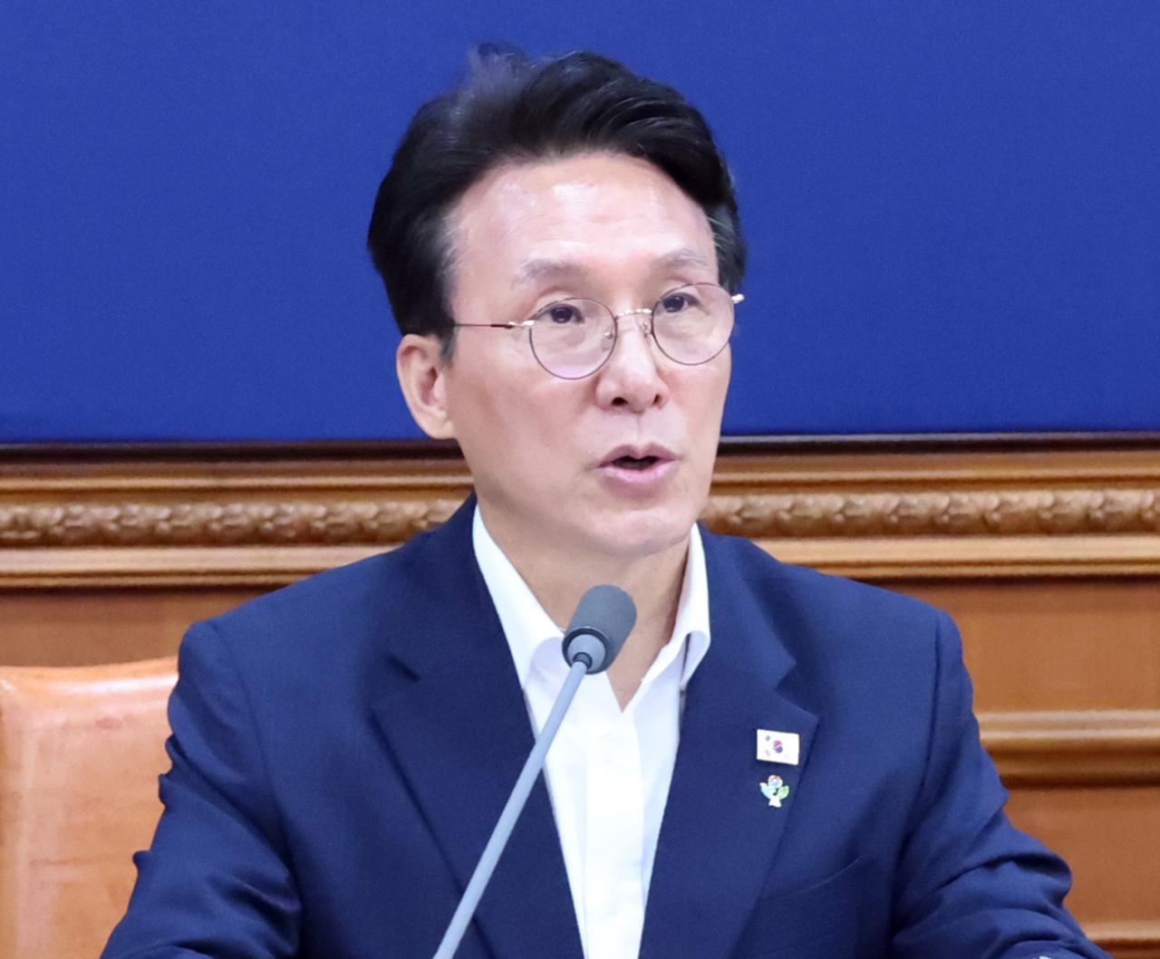 极罕见一幕发生：韩国总理离华当天，李在明突然穿着防弹衣警告中国！6月22日