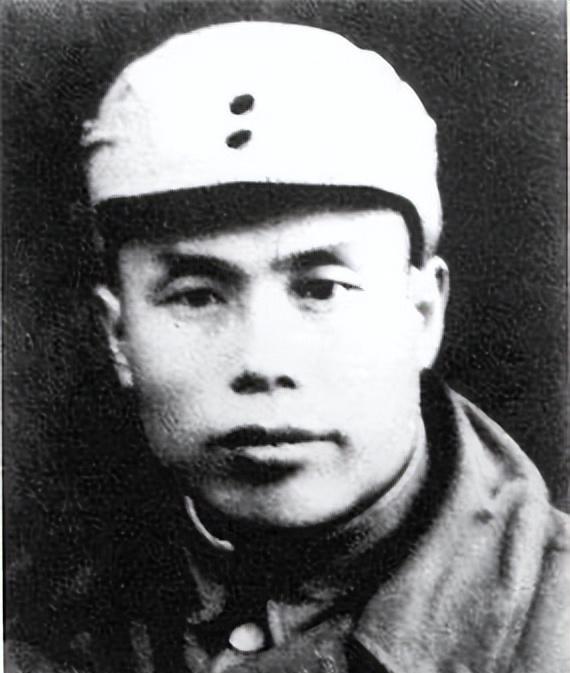 1943年新四军13团遭伏击，双方交火后，团长却发现其中“不对劲”，密密麻麻的日