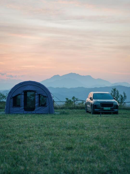 给九个月宝宝的紫色小屋已经搭建完毕！