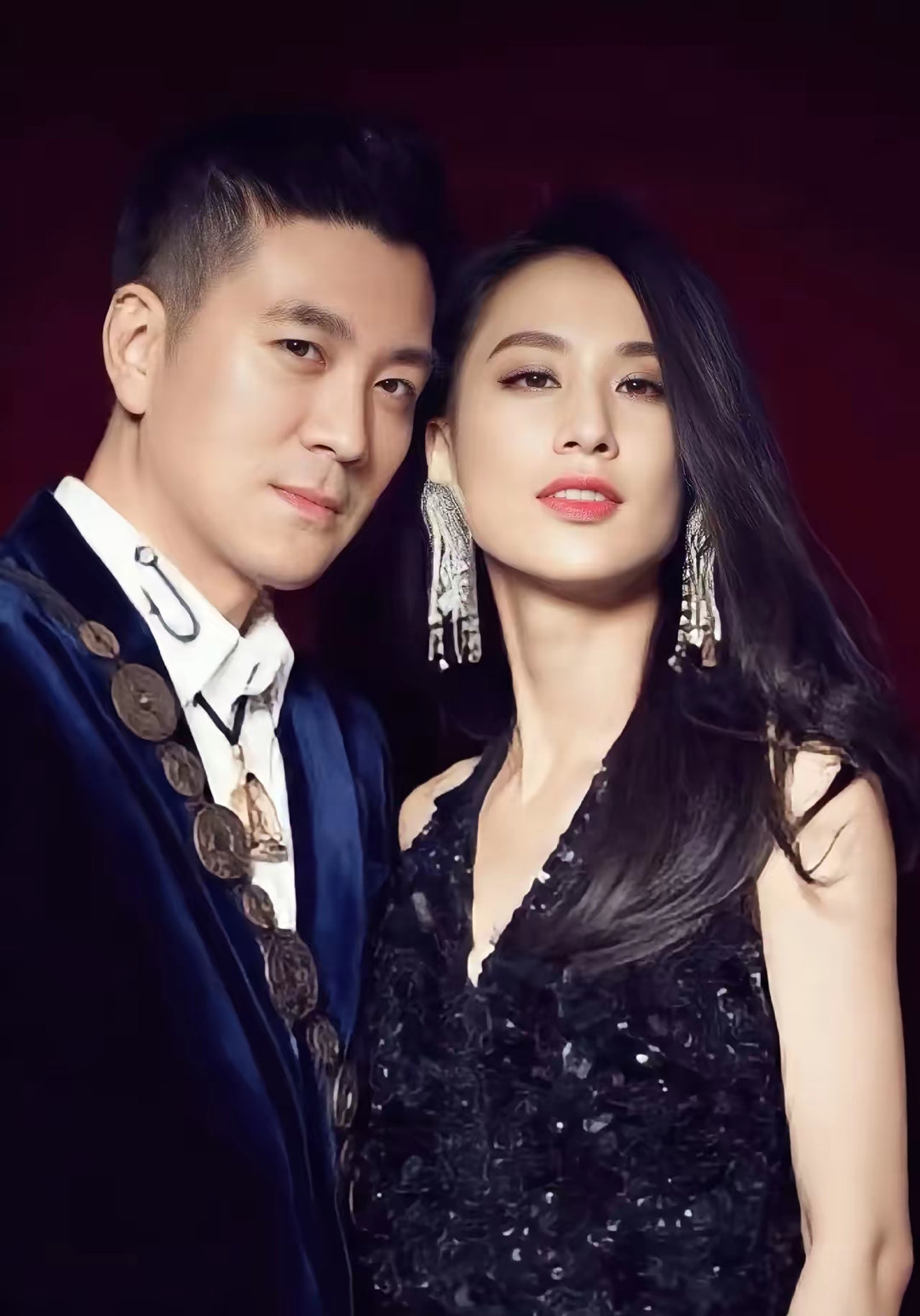 黄圣依与杨子于1月16日完成财产分割，黄圣依表示这次分手收的遗憾不属于自己，她获