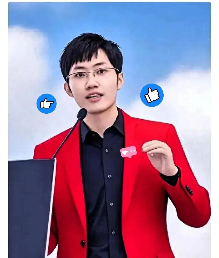 昨晚饭局，一位刚离职的DeepSeek核心工程师喝多了说：梁文锋能当选全球十大科